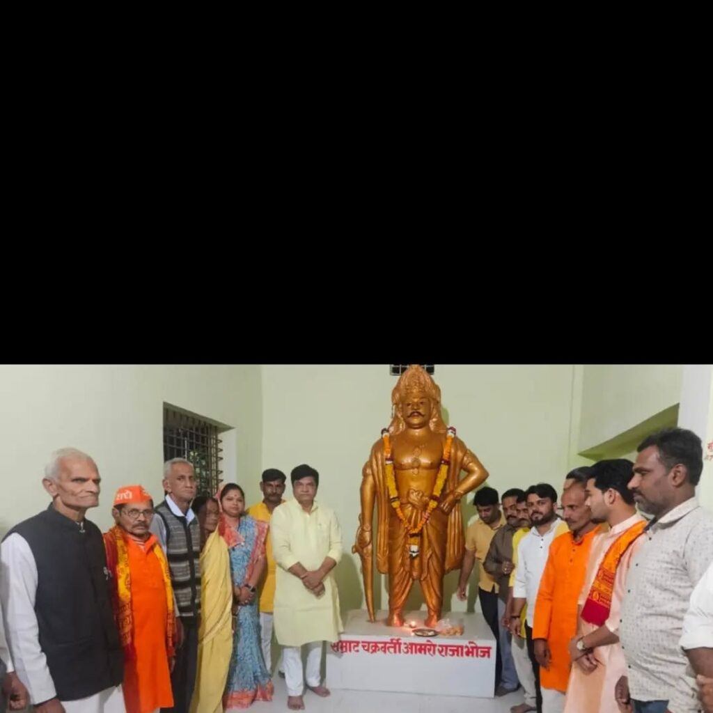 Rajabhau Statue Unveiled in Gumdhavada