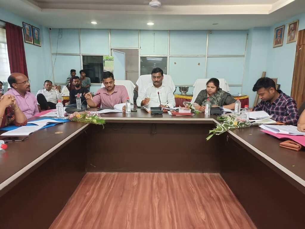 Women in Bhavnagar Attend Workshop to Boost Entrepreneurial Skills