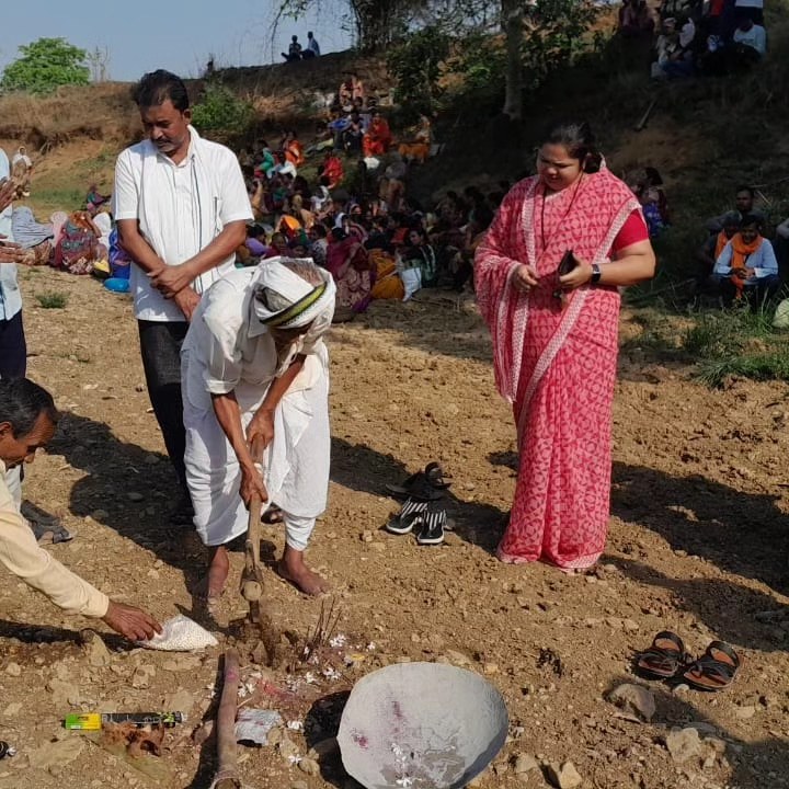 Maharashtra Employment Scheme Launched in Bhirsi Tiroda