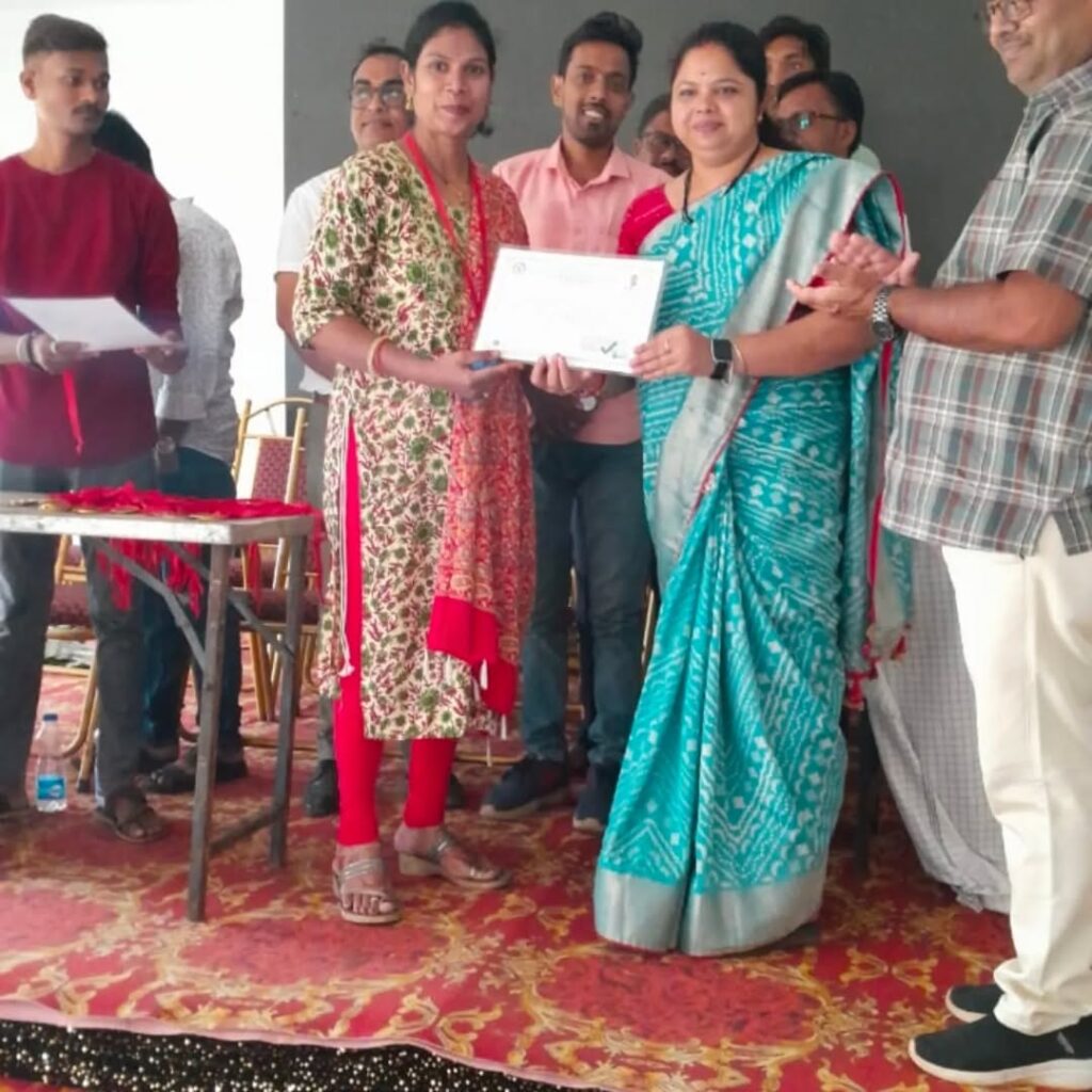 Local Authorities Honor Young Tech Achievers in Thane