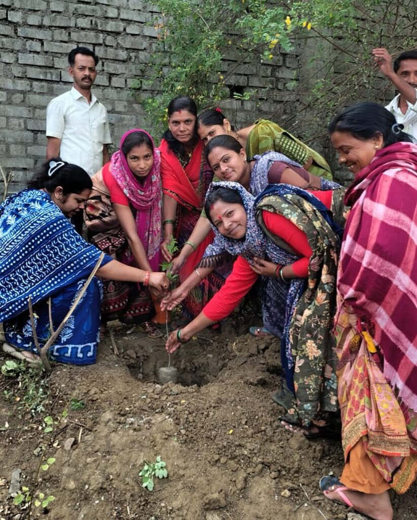 Community Plants Tree to Honor Mother on World Environment Day