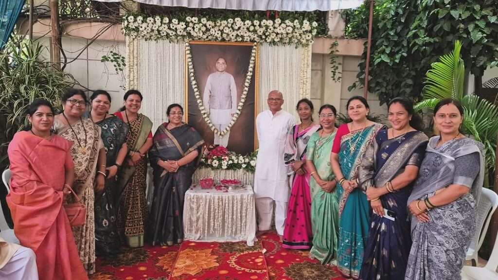 Shivanand Shivanakar Meets Revered Spiritual Leader Swami Mahadevaraoji