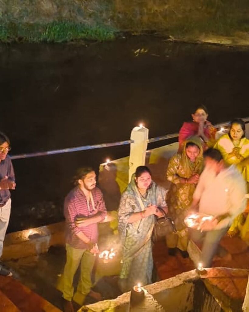 Gangarati and Abhishek Puja Offered at Kashi Ghat